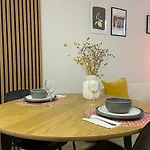 Daisy Street 2 * Braga