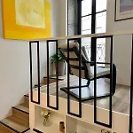 Daisy Street 2 Apartment *