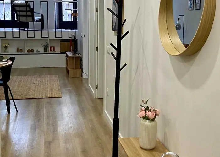 Daisy Street 2 Apartment *